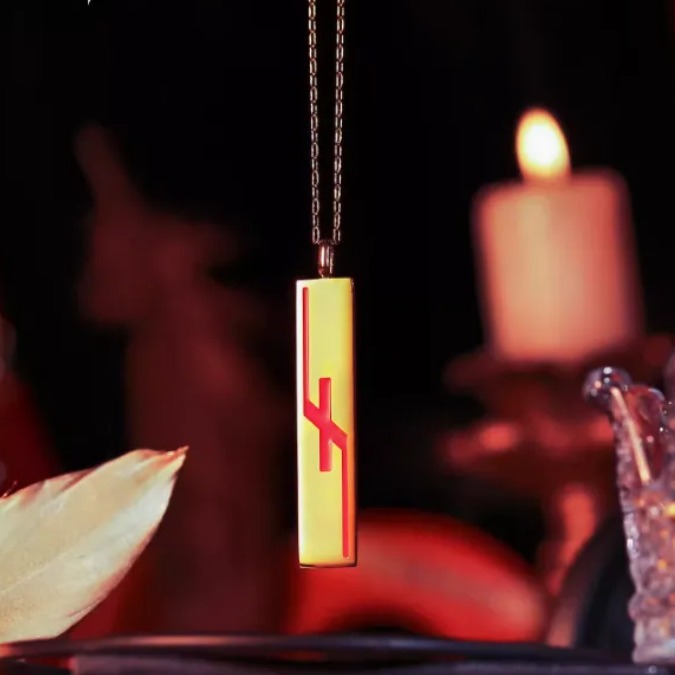 Irregular Red Letter Pendant N - Party Games Simple recensie en prijs